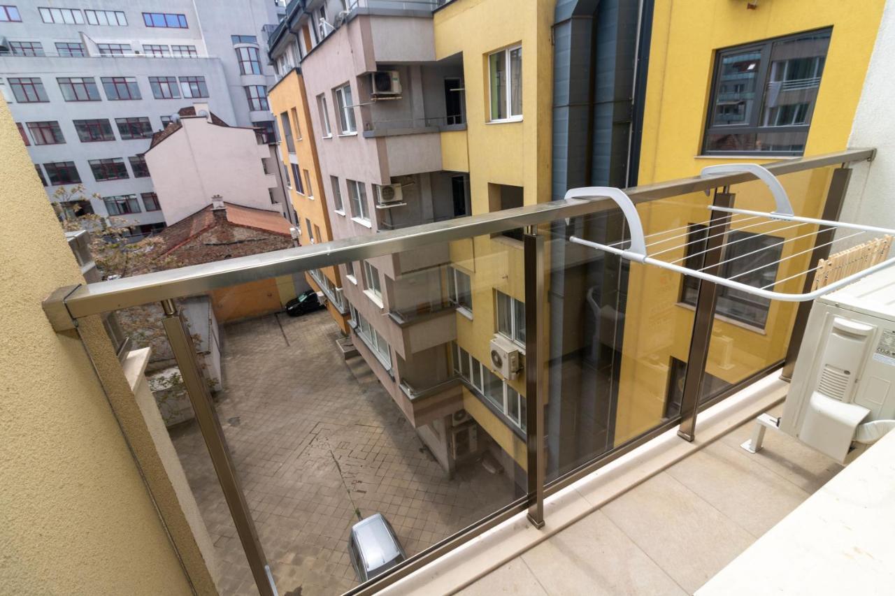 Central Sofia Condo Exteriör bild